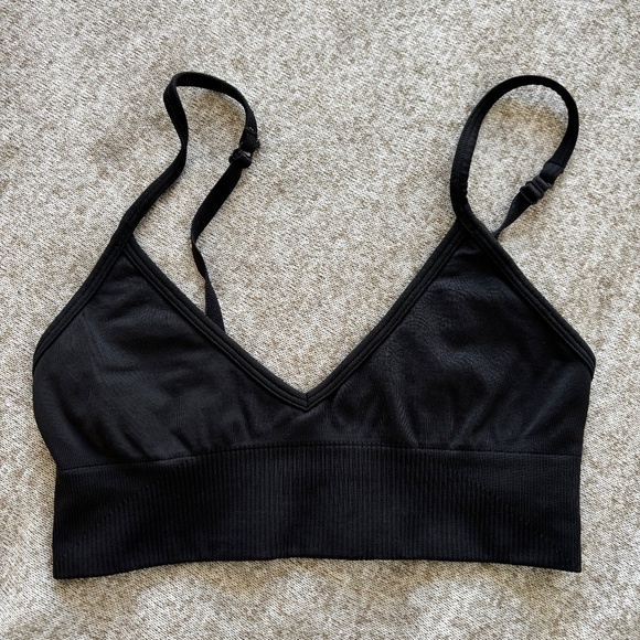 Lululemon | Ebb to Street Bra | Size 4 | Black - Picture 1 of 3